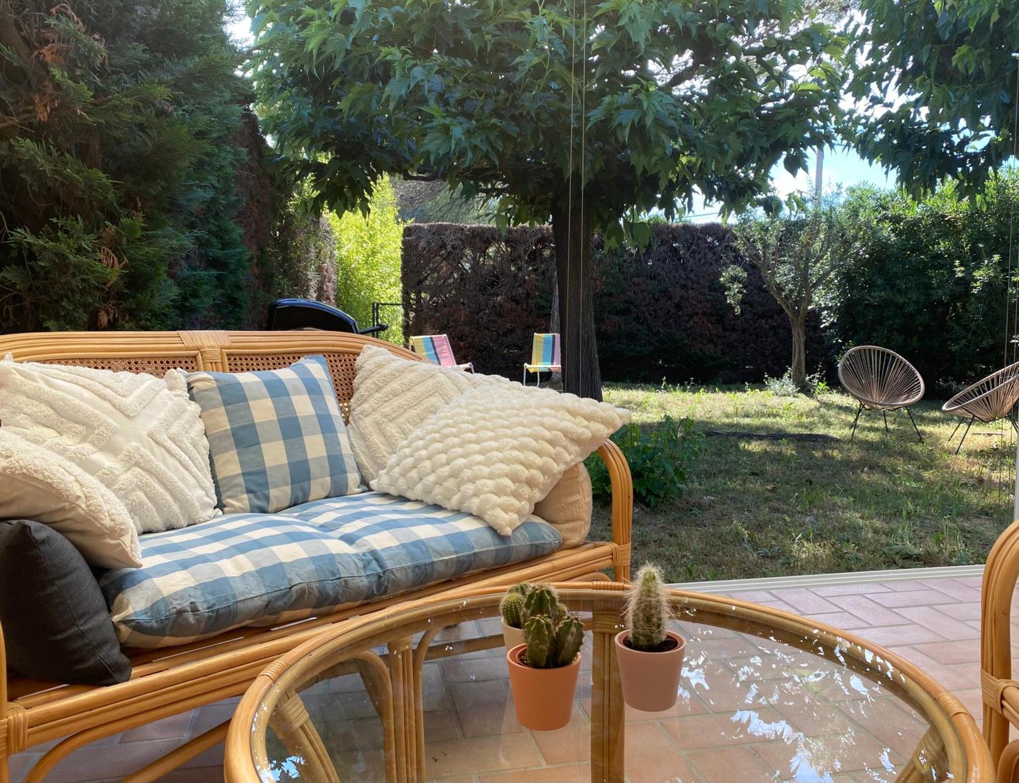 Inspiration Maison Entiere Avec Jardin Pernes-les-Fontaines Ngoại thất bức ảnh